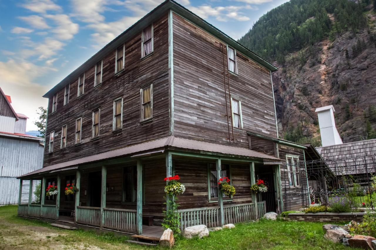 Three Valley Lake Chateau Revelstoke Bagian luar foto